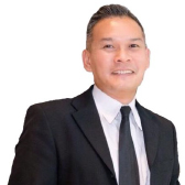 Mr Navapol Chuensiri